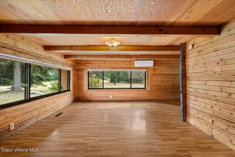 Living - 1034 E Settlement Rd, Priest River, ID 83856 photo 1 of 6