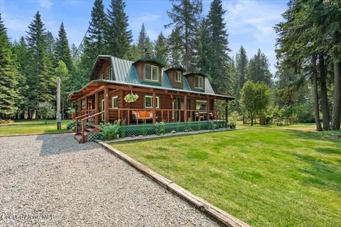 701 East Settlement Rd, Priest River, ID 83856
