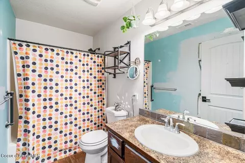 Bath - 1704 N Pyroclast St, Post Falls, ID 83854 photo 2 of 2