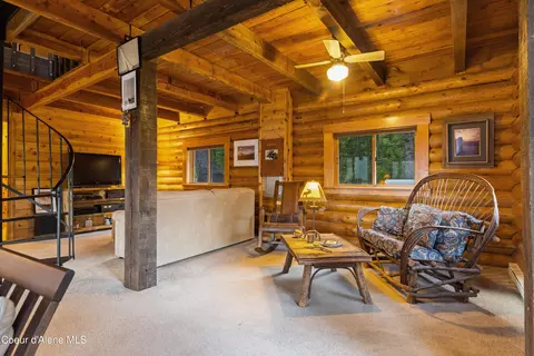 Living - 524 Glacier Loop, Bayview, ID 83803 photo 4 of 5
