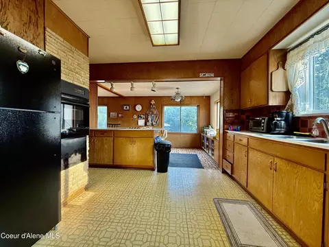 Kitchen - 24 Union Ave, Silverton, ID 83867 photo 1 of 2