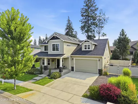 6734 N Madellaine Dr, Coeur D'alene, ID 83815