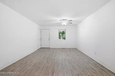 Living - 1613 Cedar St, Sandpoint, ID 83864 photo 1 of 1