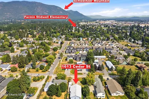 View/Area - 1613 Cedar St, Sandpoint, ID 83864 photo 2 of 3