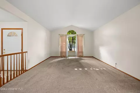 Living - 4759 E Mossberg Cir, Post Falls, ID 83854 photo 1 of 4