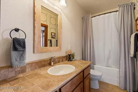 Bath - 357 S Cane St, Post Falls, ID 83854 photo 5 of 9