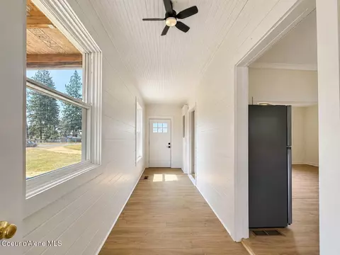 Entry Way - 146 5th St, Plummer, ID 83851 photo 1 of 3