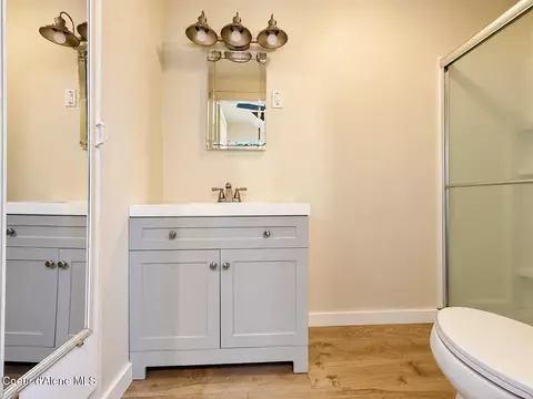 Bath - 146 5th St, Plummer, ID 83851 photo 1 of 2