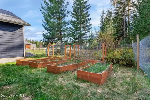 Exterior - 80 Bobtail Rd, Sandpoint, ID 83864 photo 8 of 11