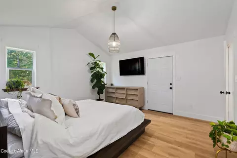 Bedroom - 80 Bobtail Rd, Sandpoint, ID 83864 photo 2 of 5