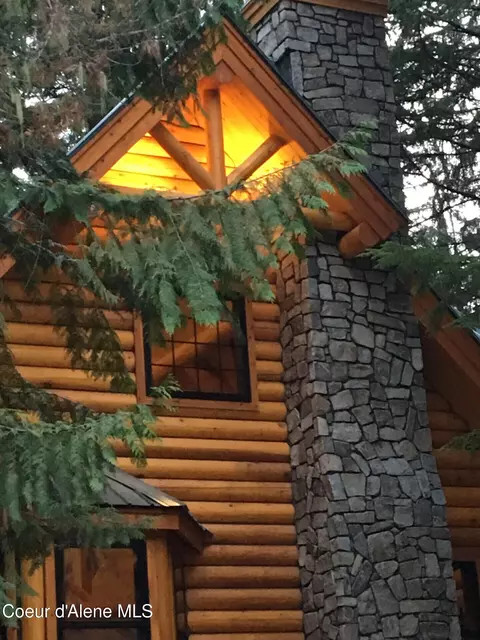 Exterior - 3882 Cavanaugh Bay Rd, Coolin, ID 83821 photo 1 of 4