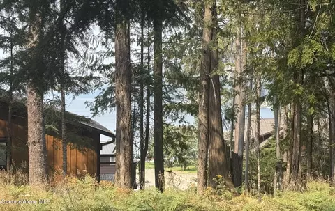 Exterior - 3882 Cavanaugh Bay Rd, Coolin, ID 83821 photo 4 of 4