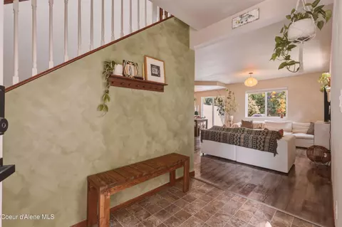 Entry Way - 3317 E Brownstone Ct, Post Falls, ID 83854 photo 2 of 6