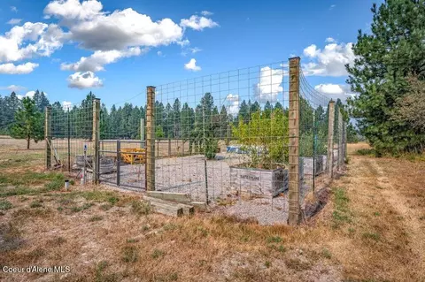 Exterior - 125 Ferry Rd, Sagle, ID 83860 photo 11 of 19