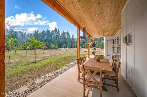 Exterior - 125 Ferry Rd, Sagle, ID 83860 photo 10 of 19