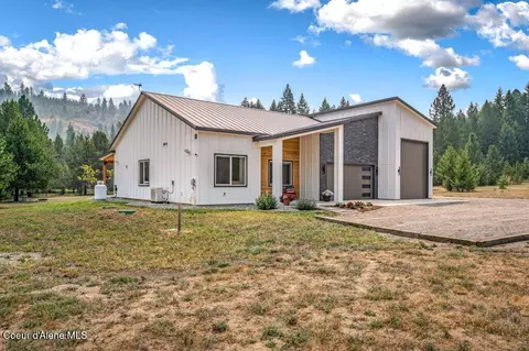 Exterior - 125 Ferry Rd, Sagle, ID 83860 photo 3 of 19