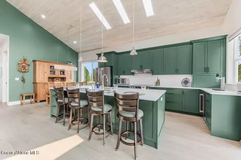 Kitchen - 125 Ferry Rd, Sagle, ID 83860 photo 2 of 8
