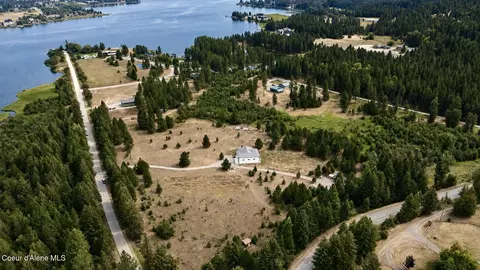 View/Area - 125 Ferry Rd, Sagle, ID 83860 photo 2 of 3