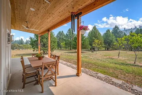 Exterior - 125 Ferry Rd, Sagle, ID 83860 photo 9 of 19