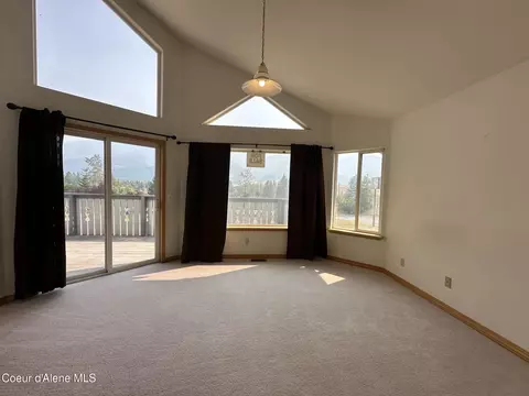 Living - 75 Silver Ridge Cir #203, Kellogg, ID 83837 photo 6 of 7