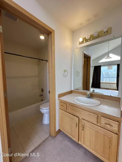 Bath - 75 Silver Ridge Cir #203, Kellogg, ID 83837 photo 1 of 2