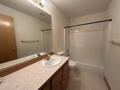 Bath - 75 Silver Ridge Cir #203, Kellogg, ID 83837 photo 2 of 2