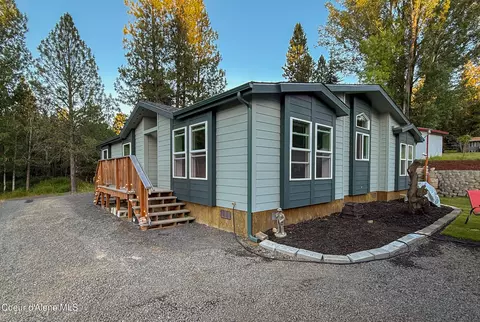 2009 Elm Dr, Saint Maries, ID 83861