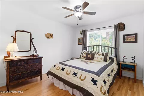 Bedroom - 5124 E Shoreline Dr, Post Falls, ID 83854 photo 3 of 5