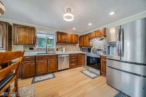 Kitchen - 305 E 15th Ave, Post Falls, ID 83854 photo 1 of 2