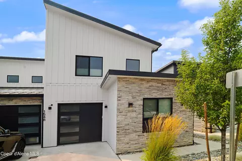 1548 W Union Dr, Coeur D'alene, ID 83814