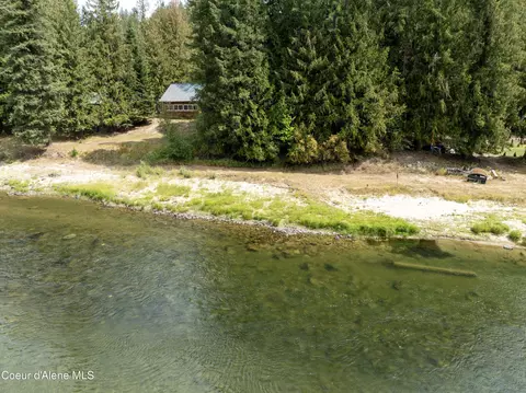 130 Walker Ln, Priest River, ID 83856 photo 3