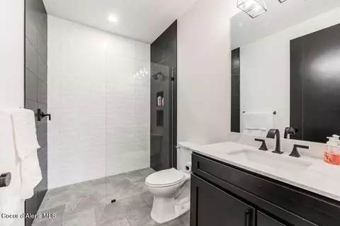 Bath - 1288 E Bruin Loop, Hayden, ID 83835 photo 4 of 8