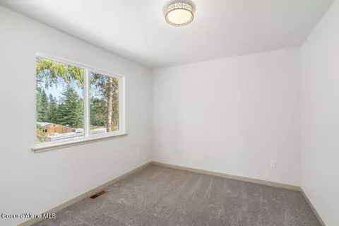 Bedroom - 431 F St, Plummer, ID 83851 photo 5 of 6