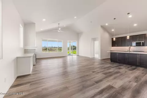 Living - 3360 W Segar Loop, Post Falls, ID 83854 photo 4 of 7