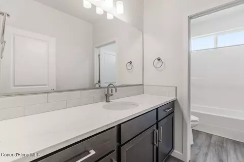 Bath - 3360 W Segar Loop, Post Falls, ID 83854 photo 2 of 2