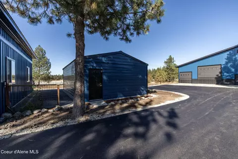 Exterior - 30259 N Sienna Loop, Athol, ID 83801 photo 9 of 11