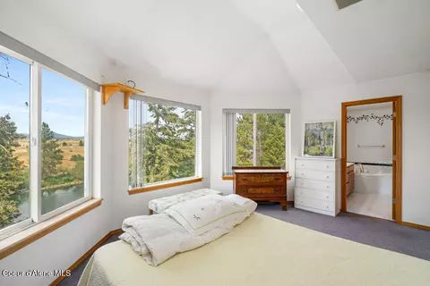Bedroom - 528 S Rapids Bend Ln, Post Falls, ID 83854 photo 2 of 7