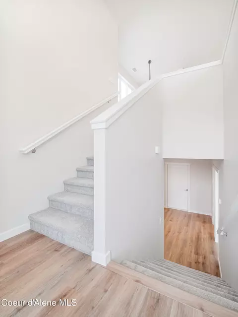 Entry Way - 1223 E Millworx Loop, Post Falls, ID 83854 photo 2 of 3