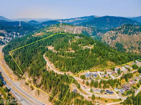 View/Area - 1570 Skyline Dr, Pinehurst, ID 83850 photo 2 of 13