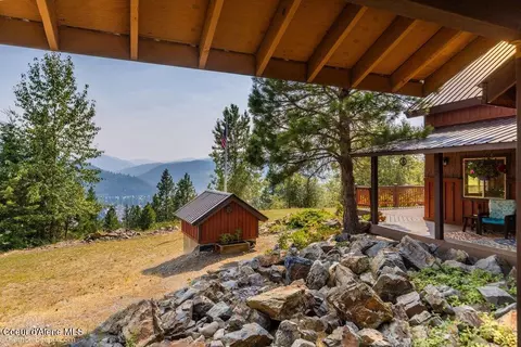 Exterior - 1570 Skyline Dr, Pinehurst, ID 83850 photo 20 of 39