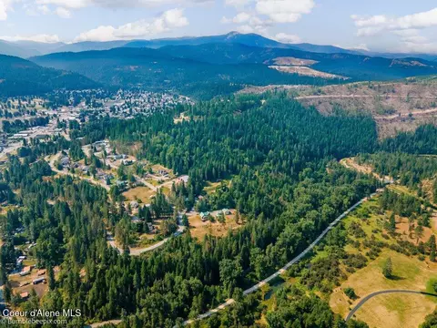 View/Area - 1570 Skyline Dr, Pinehurst, ID 83850 photo 3 of 13