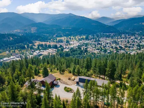 View/Area - 1570 Skyline Dr, Pinehurst, ID 83850 photo 8 of 13