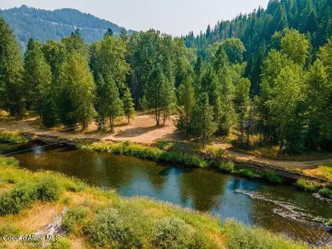 View/Area - 1570 Skyline Dr, Pinehurst, ID 83850 photo 11 of 13
