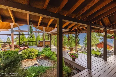 Exterior - 1570 Skyline Dr, Pinehurst, ID 83850 photo 15 of 39