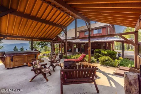 Exterior - 1570 Skyline Dr, Pinehurst, ID 83850 photo 22 of 39