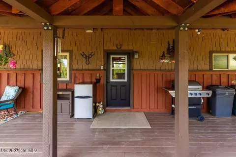 Exterior - 1570 Skyline Dr, Pinehurst, ID 83850 photo 14 of 39