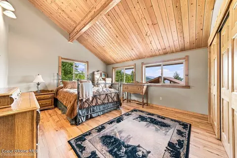 Bedroom - 1570 Skyline Dr, Pinehurst, ID 83850 photo 3 of 4