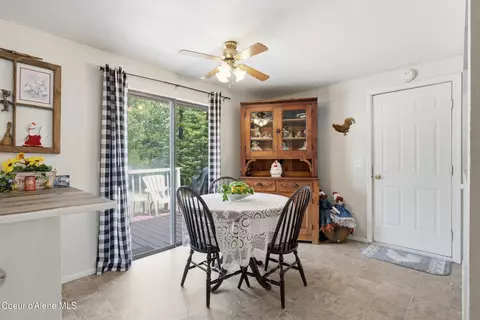 Dining - 652 H St, Plummer, ID 83851 photo 1 of 2