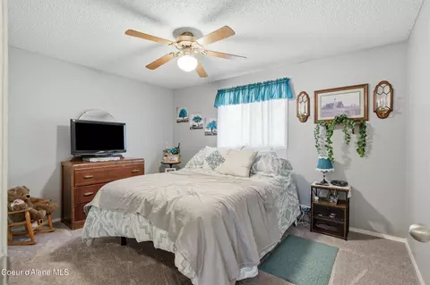 Bedroom - 652 H St, Plummer, ID 83851 photo 1 of 2