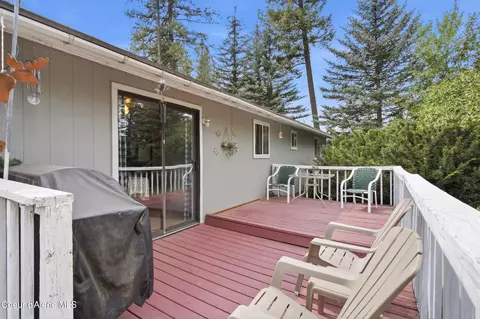 Exterior - 652 H St, Plummer, ID 83851 photo 13 of 14